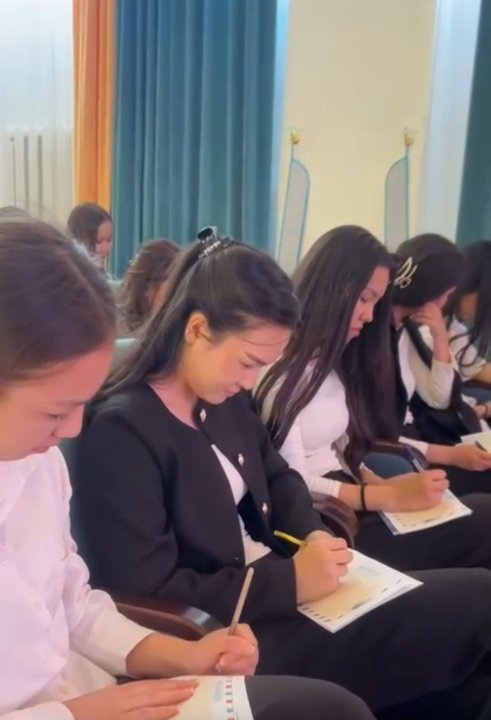 Қыздар жиналысы “Өзіндік бағалау-өзіңді құрметтеуден басталады”